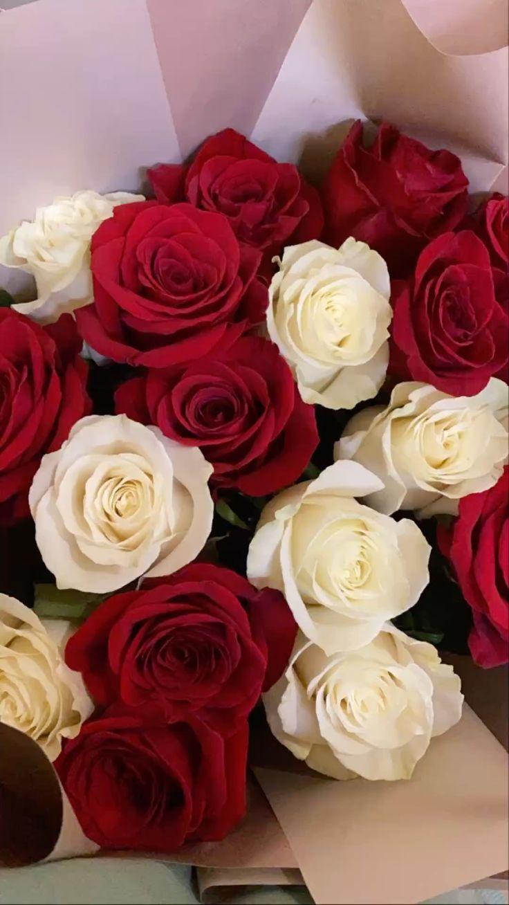 Eternal Elegance White Floral Grace